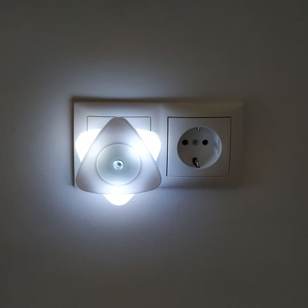 Automatisk LED-natlys med automatisk tænd/sluk-sensor