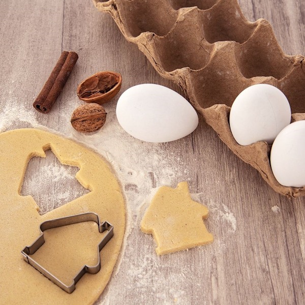 Pepparkakshusform i hållbart rostfritt stål