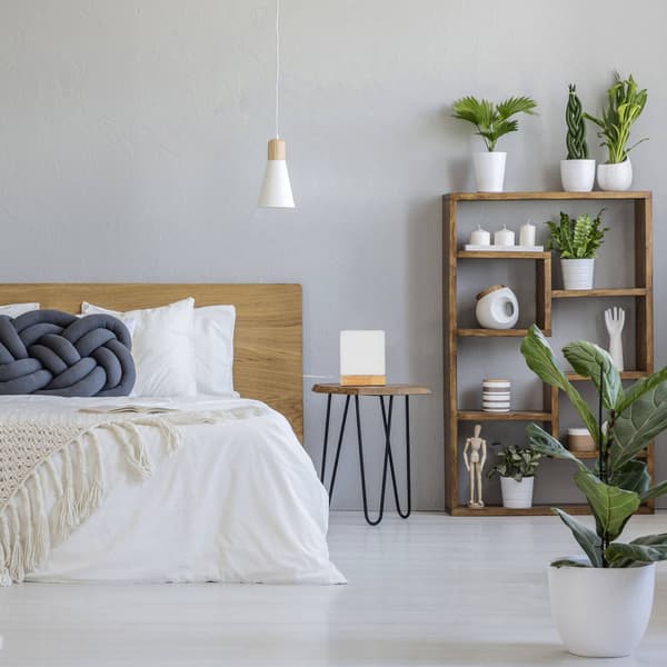 Bordslampa i kubform