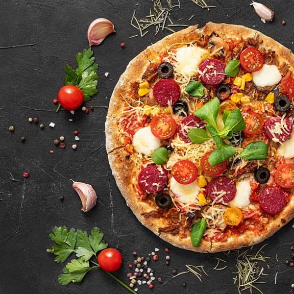 Samottitesti: Tasainen leivonta & rapea pohja pizzaveitsellä