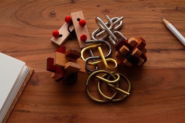 Viimeaikaiset lelut Brainteaser Brain Puzzle Set