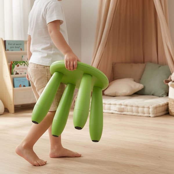 Grön plastpall för småbarn – 26 x 28 cm