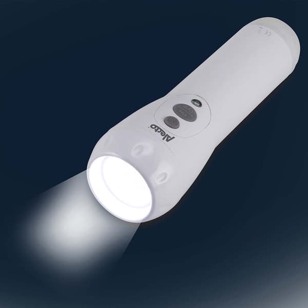 Ladattava LED-taskulamppu automaattisella yövalosensorilla