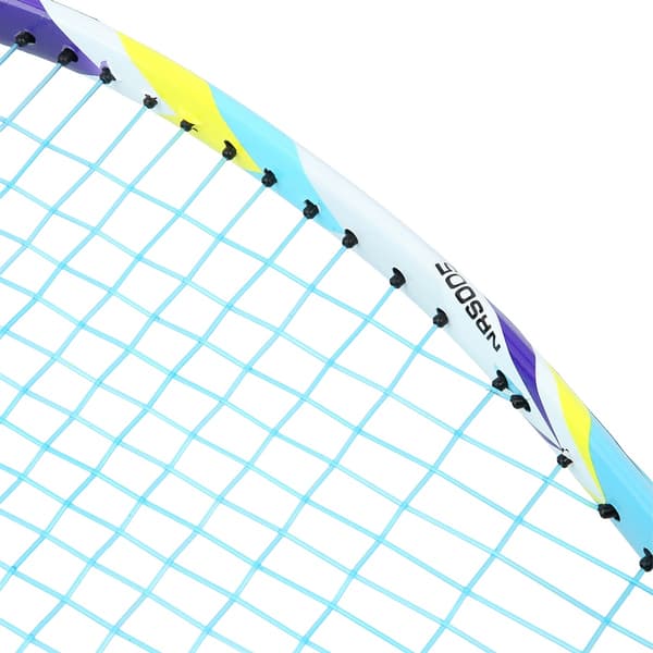 Crossminton-setti, jossa on 2 mailaa, sulkapallot, tussit ja pallo