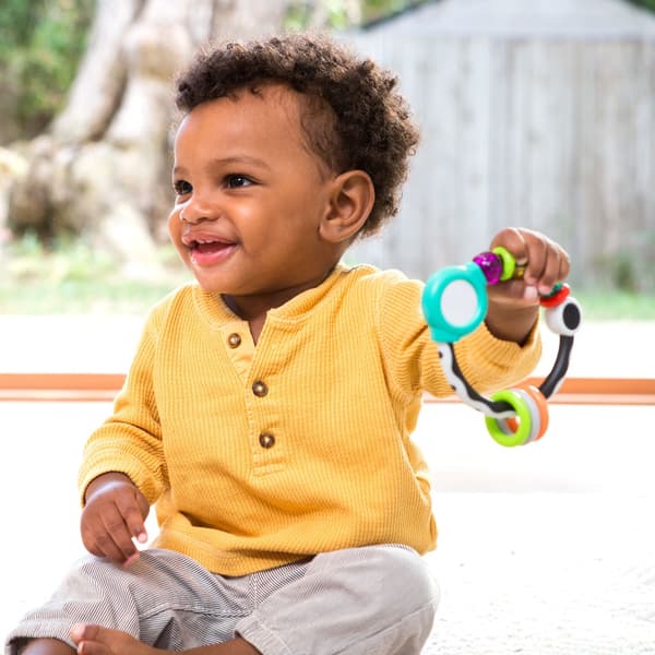 Infantino Shake & Spin Rattle Ring
