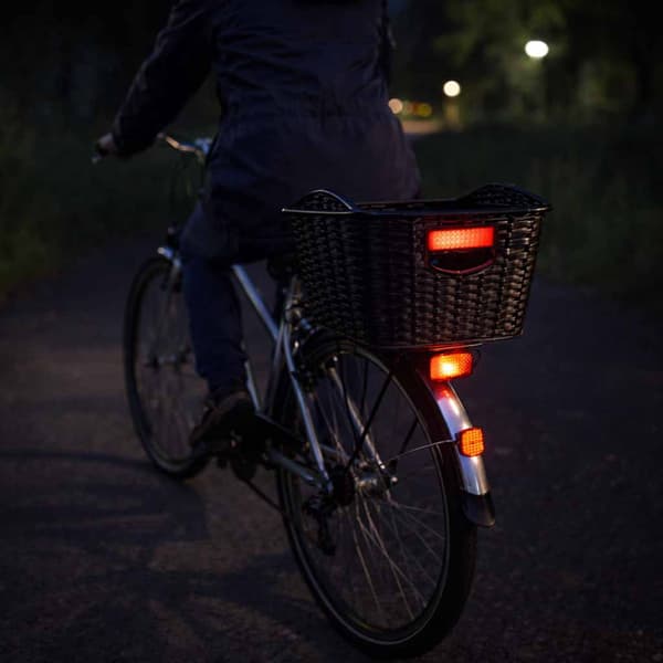 Cykelkorg bak för pakethållare, rottingmodell, reflektor, 18L