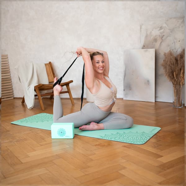 Yogastrop, sort, holdbar, justerbar længde