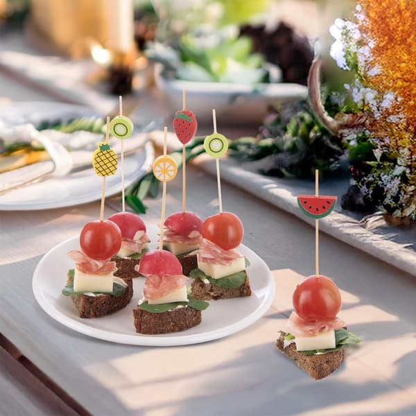 Bambuiset cocktailtikut, hedelmäkoristeet, 12 cm, 20 kpl
