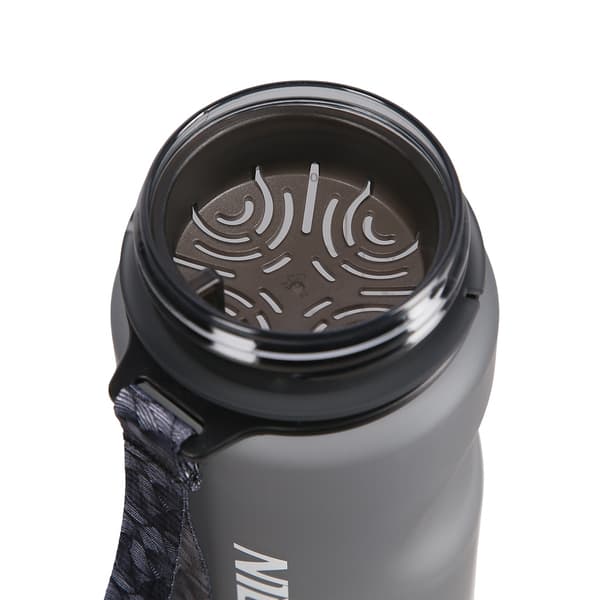 Black Tritan vesipullo, 740 ml
