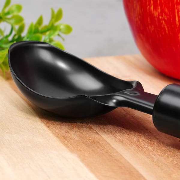Isske af sort stål, 19 cm