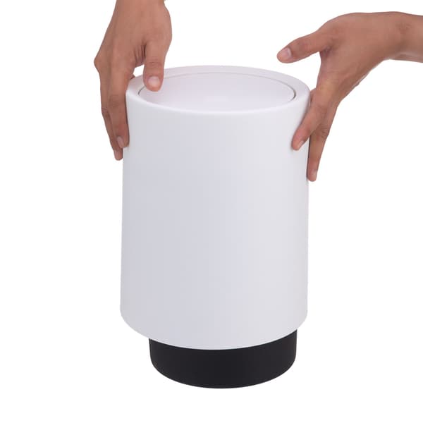 6L plastbehållare för badrum med svängbart lock