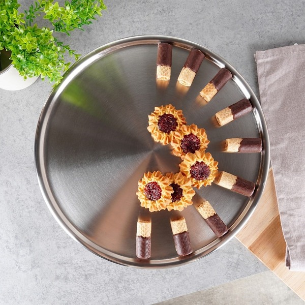 Elegant serveringsfat på fot i rostfritt stål för kakor & snacks