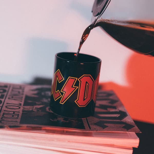 AC/DC krus 350ml, keramisk kaffekop til fans