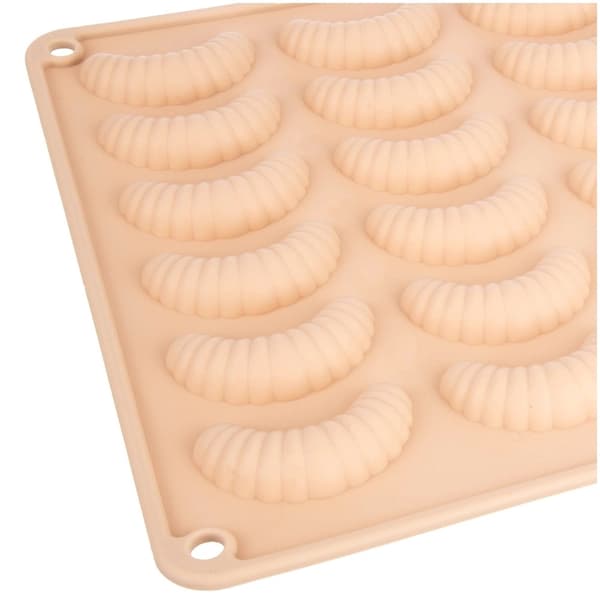 Silikonform i form av halvmåneformad kaka, beige, 34,5x24,5 cm
