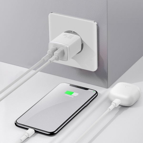 Lille Kompakt 2x USB 10,5W vægoplader hvid
