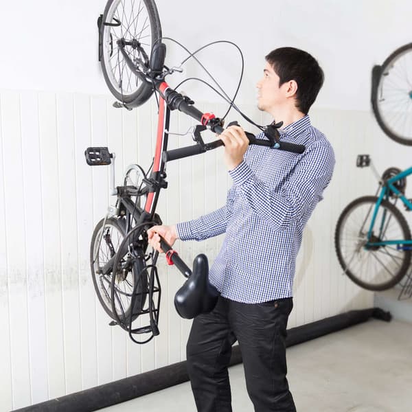 Svart väggfäste för cyklar - set om 6