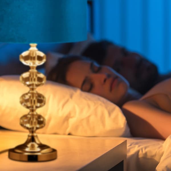 Bordlampe i krystal og fløjlsblå