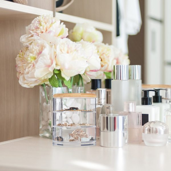 Makeup opbevaring med 3 rum