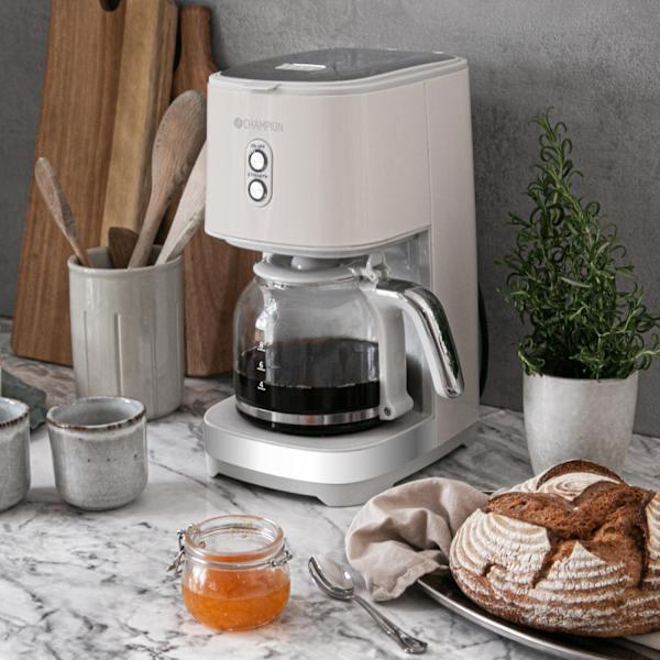 Kaffemaskine 12-kopper/1,5 L KB610 Creme White Series