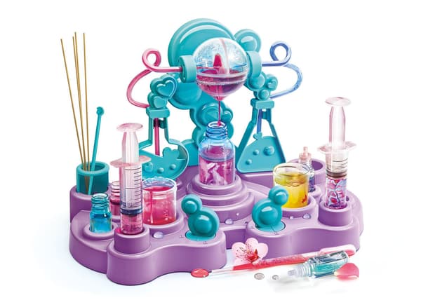 Clem. Cosmetics Lab Deluxe