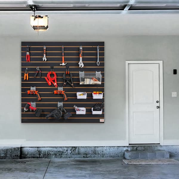 Slatwall-paneler, 24 x 48 i svart MDF, set om 2