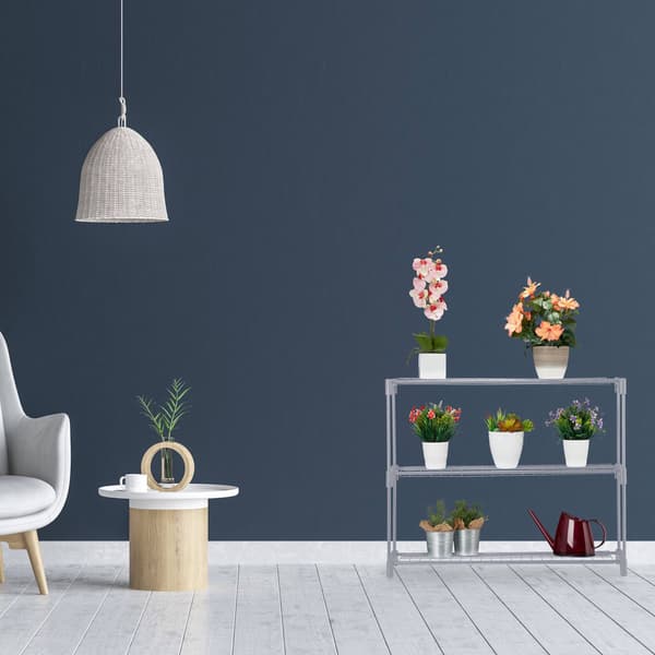 Blomstativ i grå metall 3 hyllplan