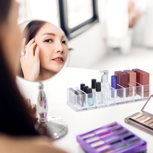 Makeup opbevaring med 8 rum