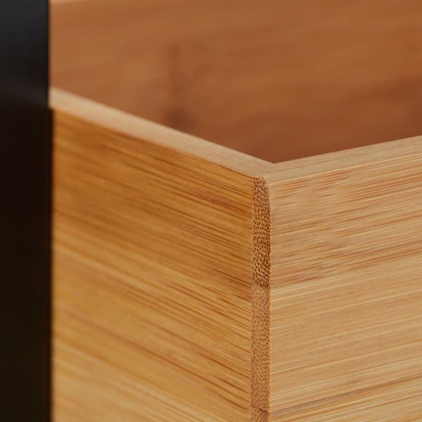Bambuinen kylpyhuonehylly, jossa 3 lokeroa