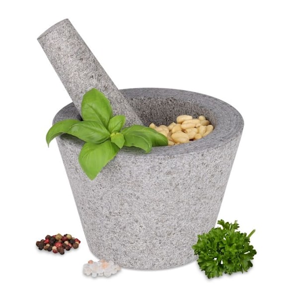 Graniittilaasti iskulla