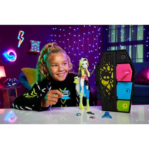 Monster High Skulltimate Frankie