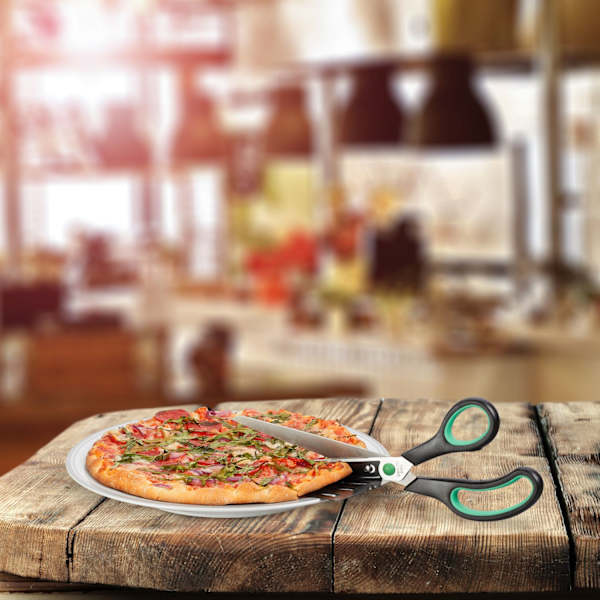 Pizzasakset ja nostin
