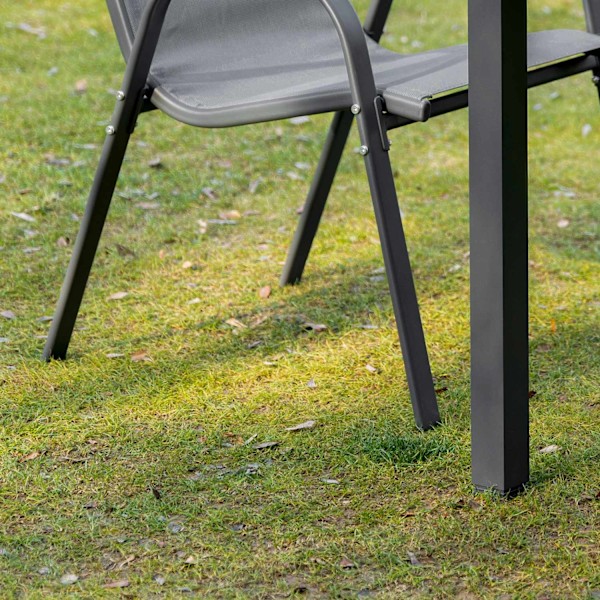 Sæt med 2 havestole stabelstole med armlæn metalnet stof grå 70x54x90cm til terrasse- og havemøbler