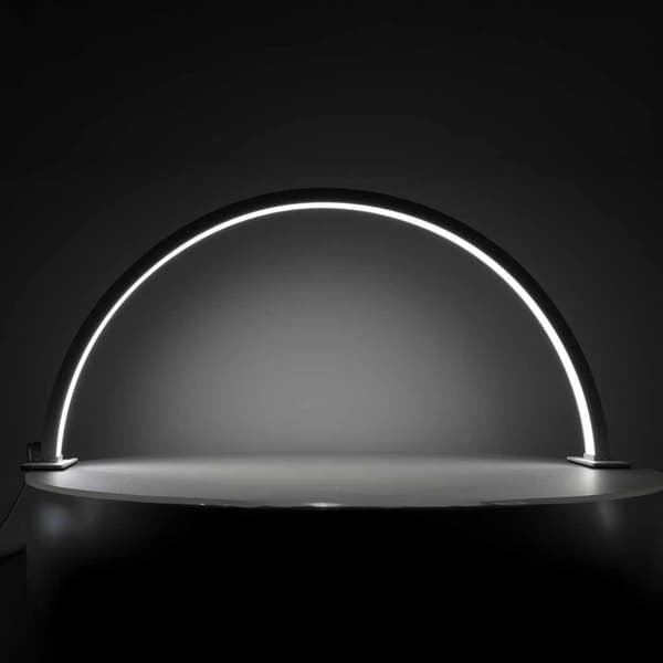 LED-skrivbordslampa för manikyr med skuggfri guldbåge