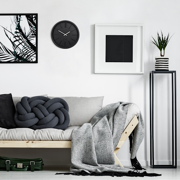 Modern väggklocka