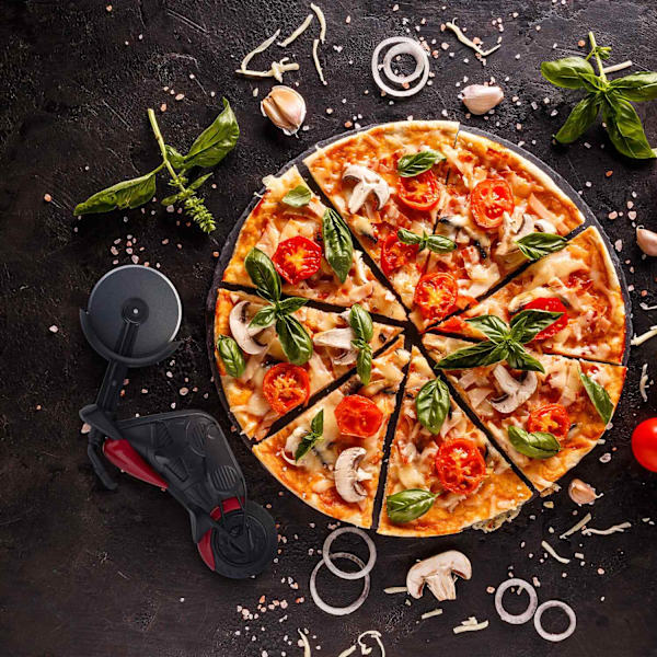 Moottoripyörä pizzaleikkurilla