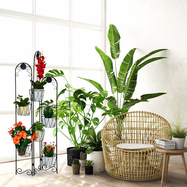Sort blomstersokkel i metal