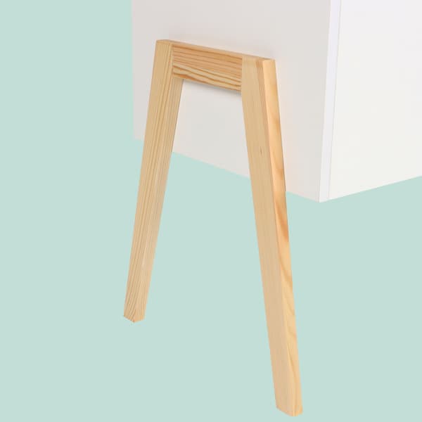 Barnleksakslåda – Skandinavisk design, träben