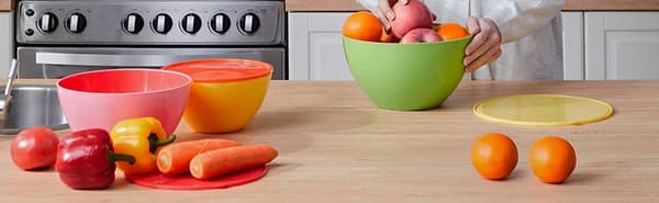 Plastsalskålset med lock, 4 storlekar, stapelbara