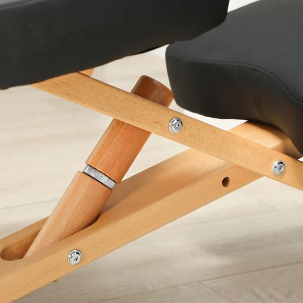 Ergonominen polvistuva tuoli pyörillä, musta, vaahtomuovipehmuste