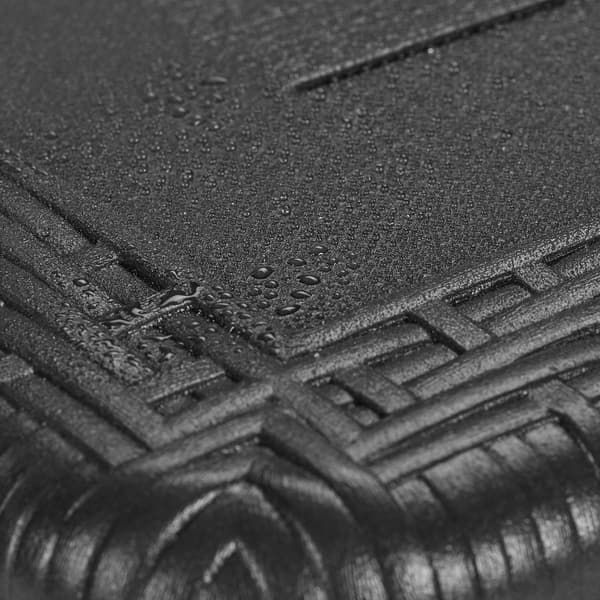 Trädgårdsbord i trälook