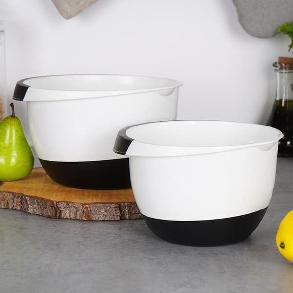 Set med 2 köksbunkar: handtag, halkfri botten, 18,5 & 22,5 cm