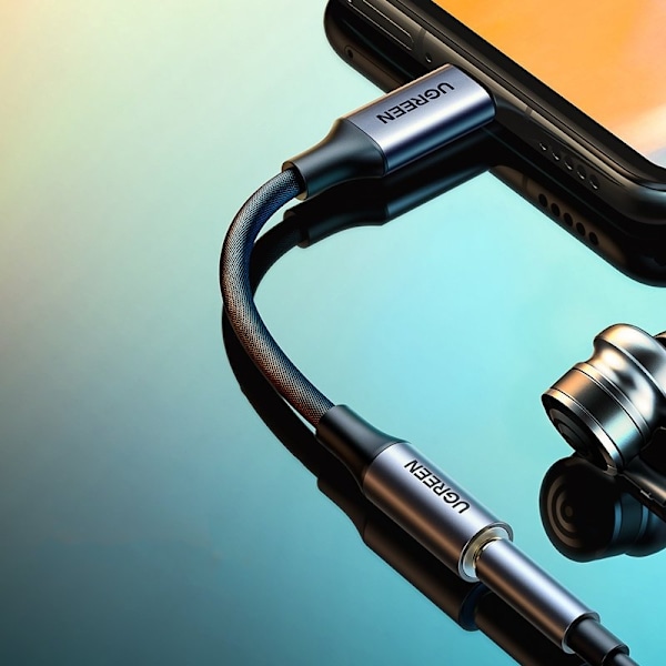 USB-C till 3,5 mm Mini Jack 10 cm hörlursadapter - svart