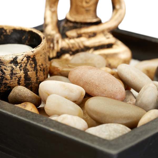 Zen-puutarha Buddhan kanssa