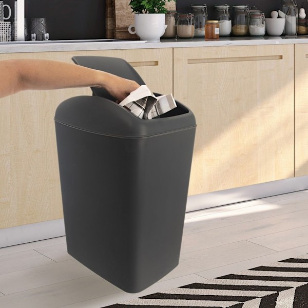 Soptunna 40L i hållbar plast med fällbart lock