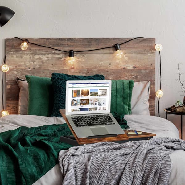 Höjdjusterbart laptopbord