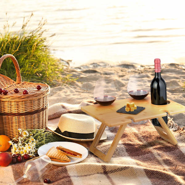 Fyrkantigt picknickvinbord i bambu