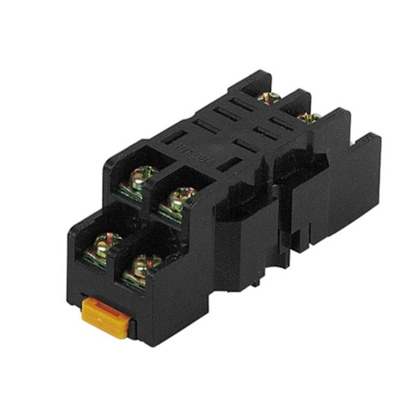 Pistoke raskaaseen releeseen - 8 nastaa - 10 A