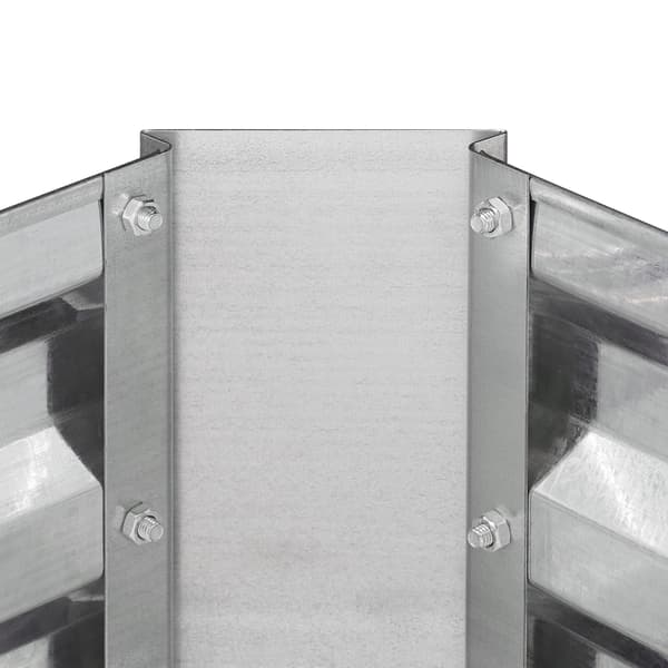 Upphöjd metallsäng