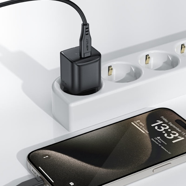 GaN PD 20W USB-C minilaturi, musta