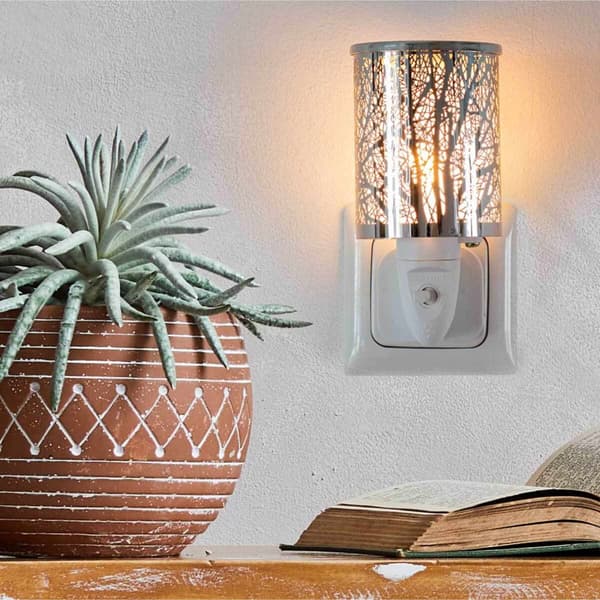 Plug-in duftlampe med natlys, jerntrædesign